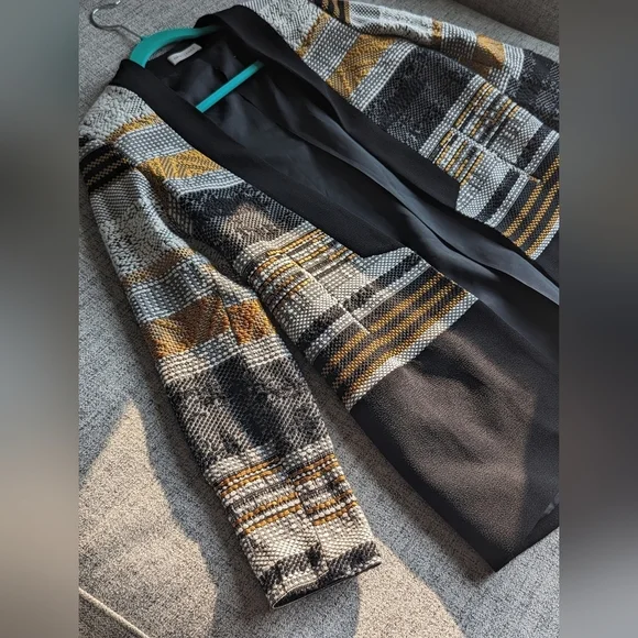 Opulence Trendy Stylish Jacket - Picture 2 of 12